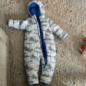 Kids one piece snow suit
